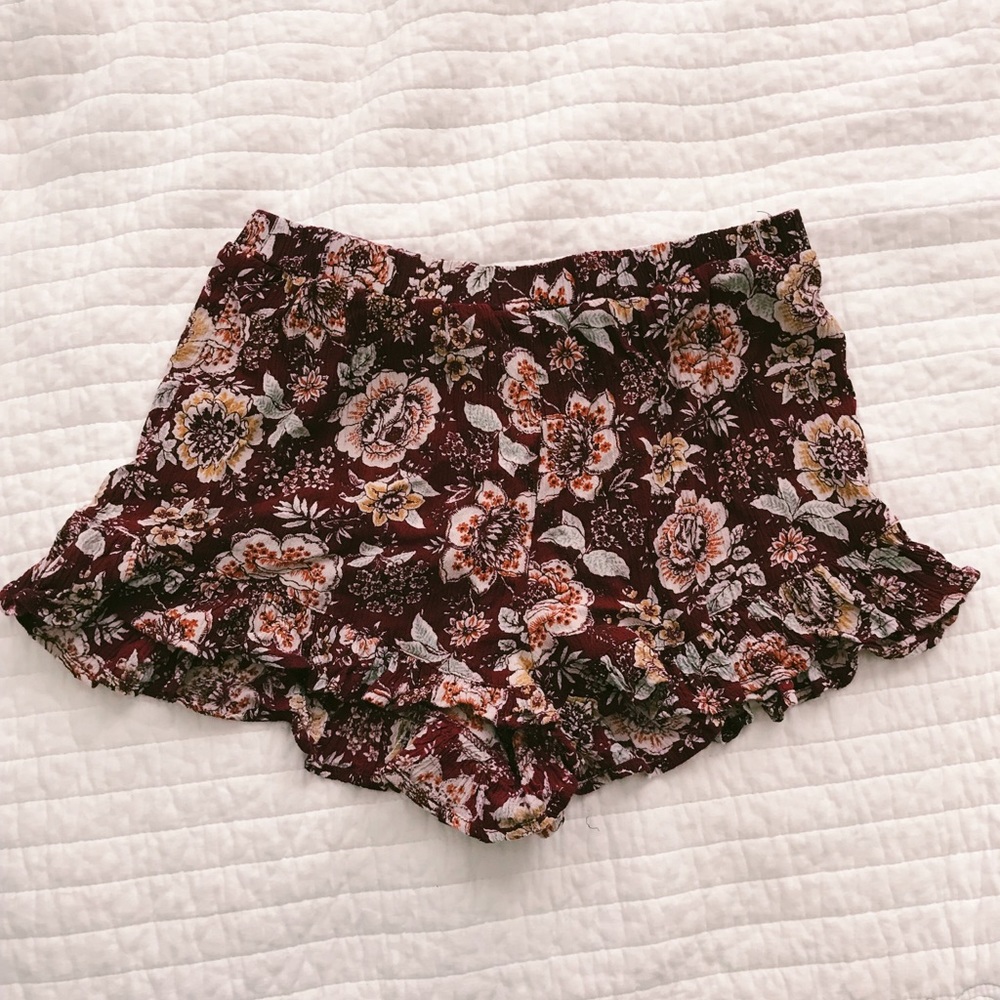 PACSUN Floral Ruffle Shorts